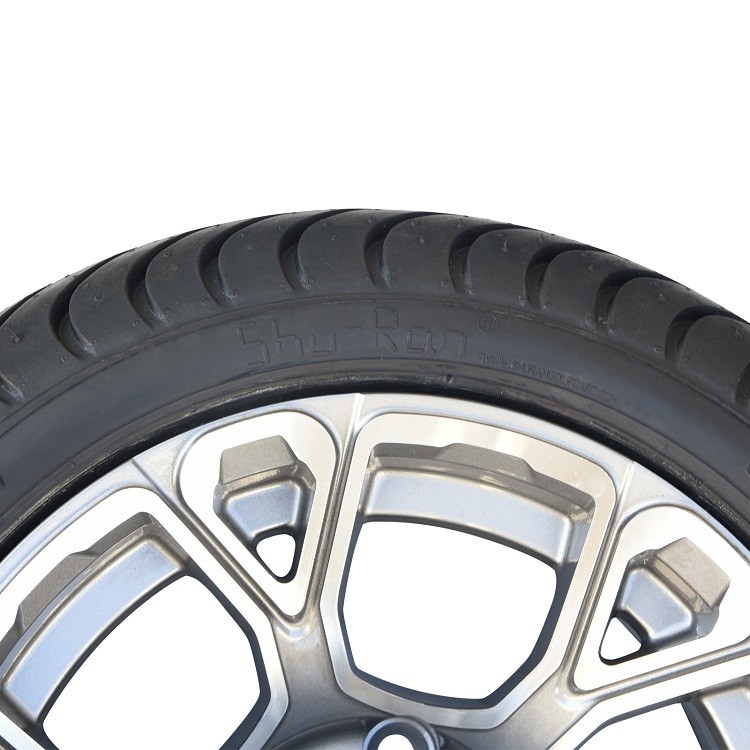 Chariot de golf 12