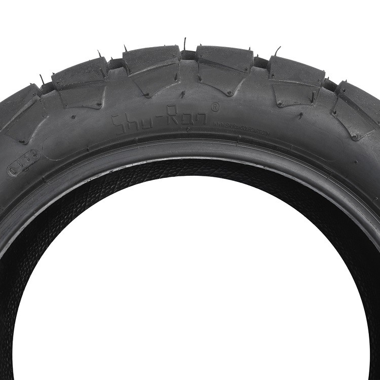 Le chariot de golf 22X10-14 POINTILLENT les pneus tous terrains d'A/T, pouces sans chambre de 4 plis 22 - ascenseur grand exigé